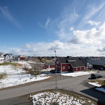 Apartment 201 - Whale Safari *